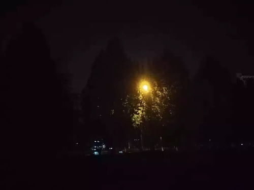 实拍妙瓦底地区断电第1晚，一片漆黑的夜晚